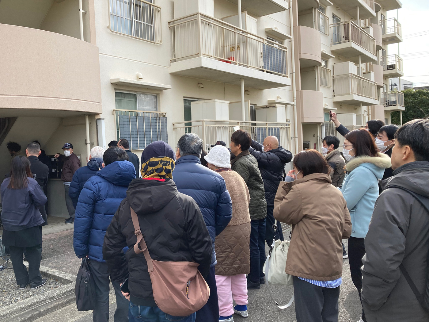 住民の方々が見学に来てくださいました。